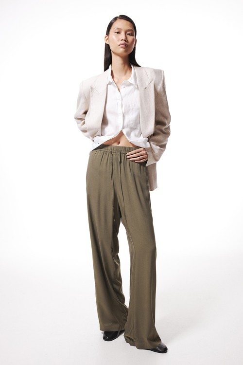 Wide-cut Pull-on Pants